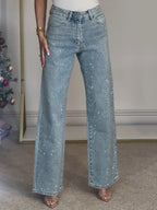 Straight Leg Jean – Light Wash