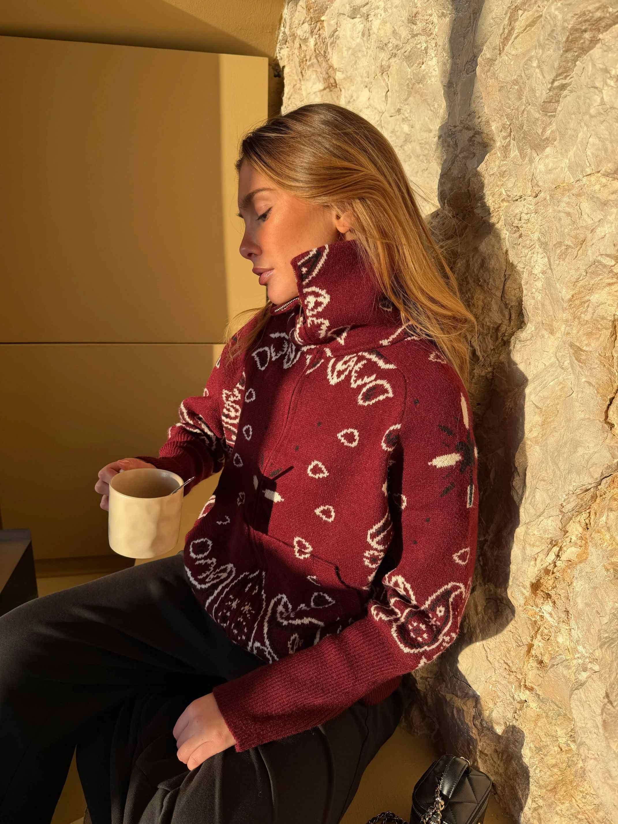 Cardigan Gris con Estampado Bandana