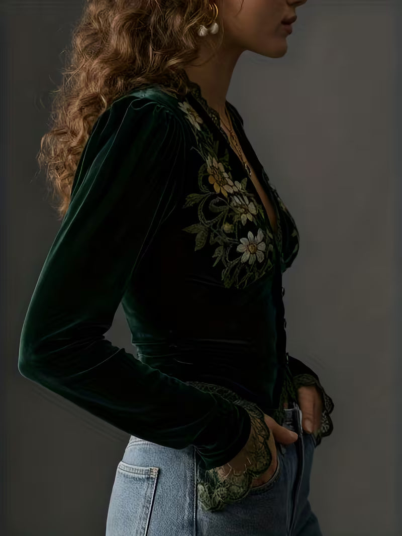 Camisa de Terciopelo con Bordados Florales y Mangas Largas