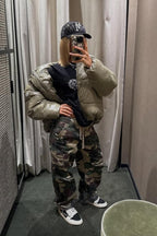 Versatile Cargo Pants with Stars - Amazonas