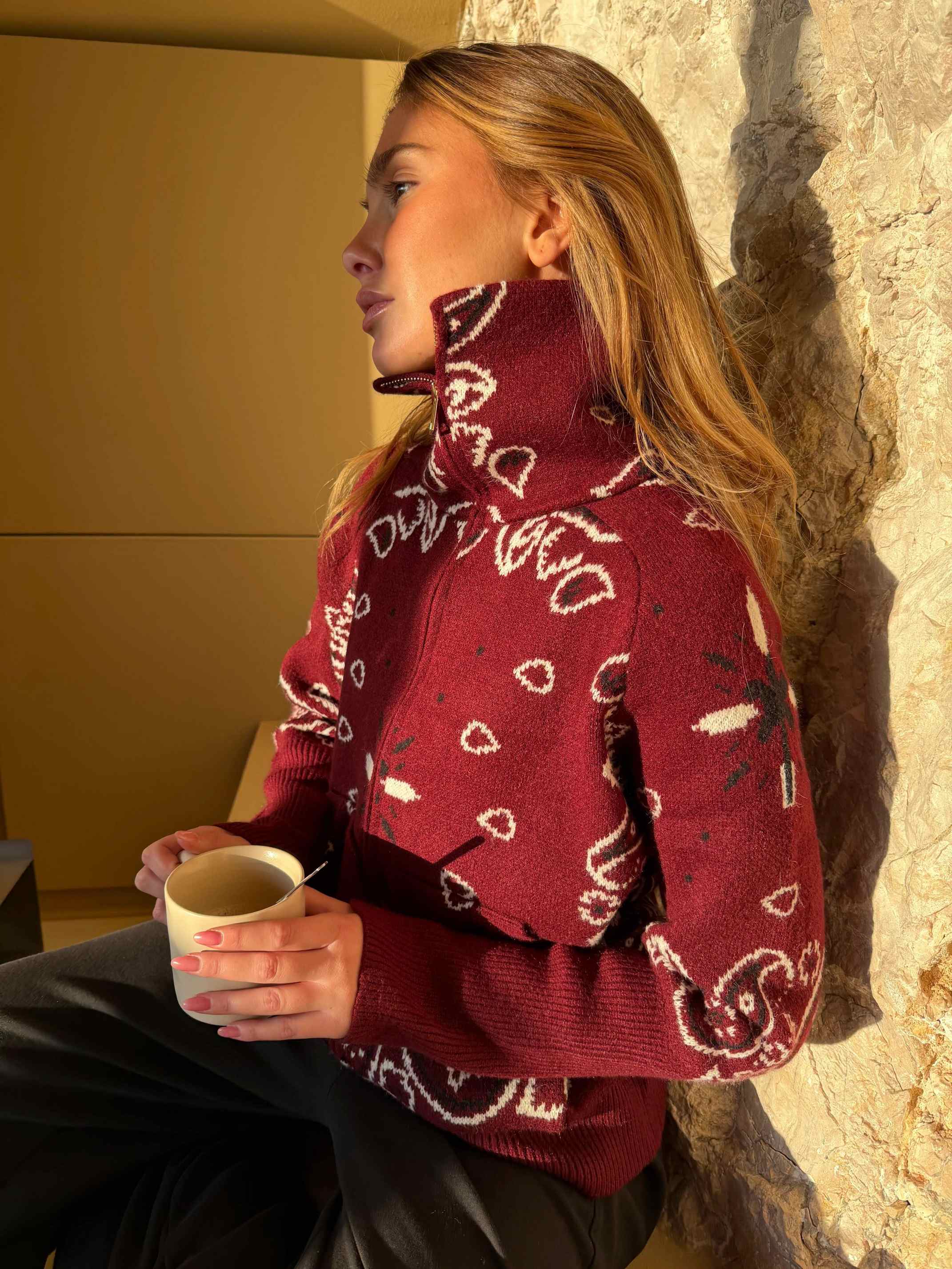 Cardigan Gris con Estampado Bandana