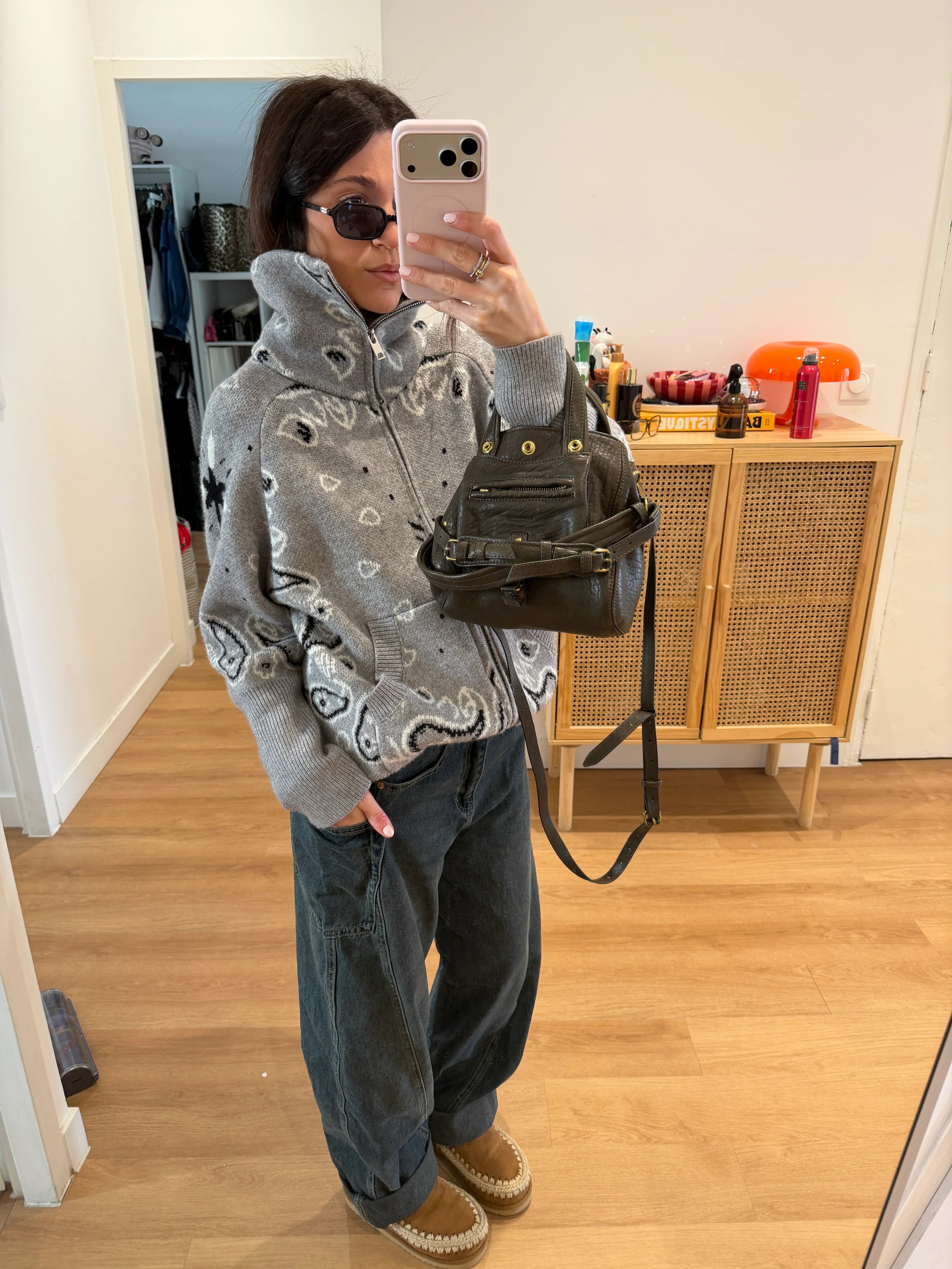 Cardigan Gris con Estampado Bandana