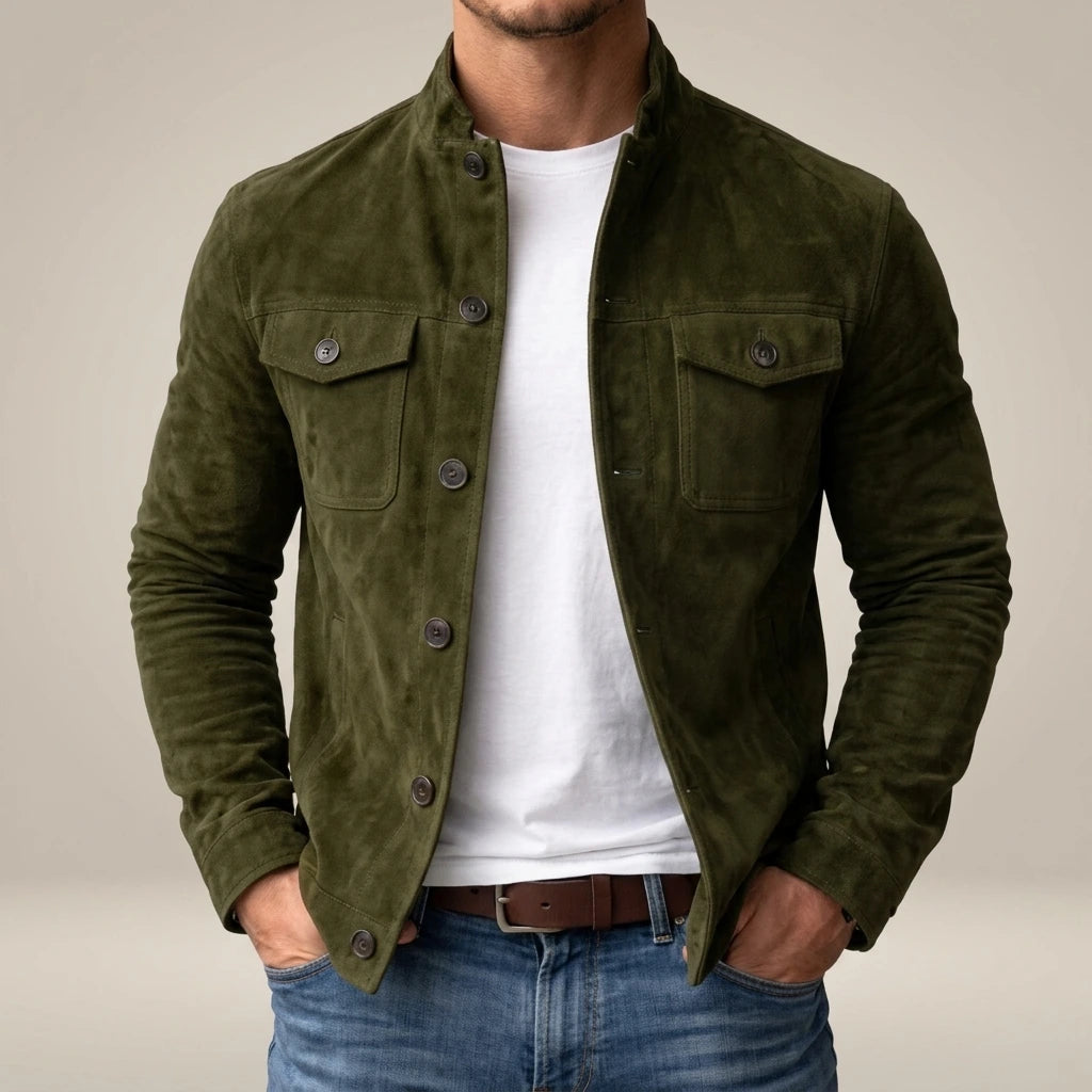 Pranas - Chaqueta Elegante Retro | Replace only the background of this product photo with a seamless warm greige studio backdrop — a soft neutral tone between light taupe and cream, with a subtle